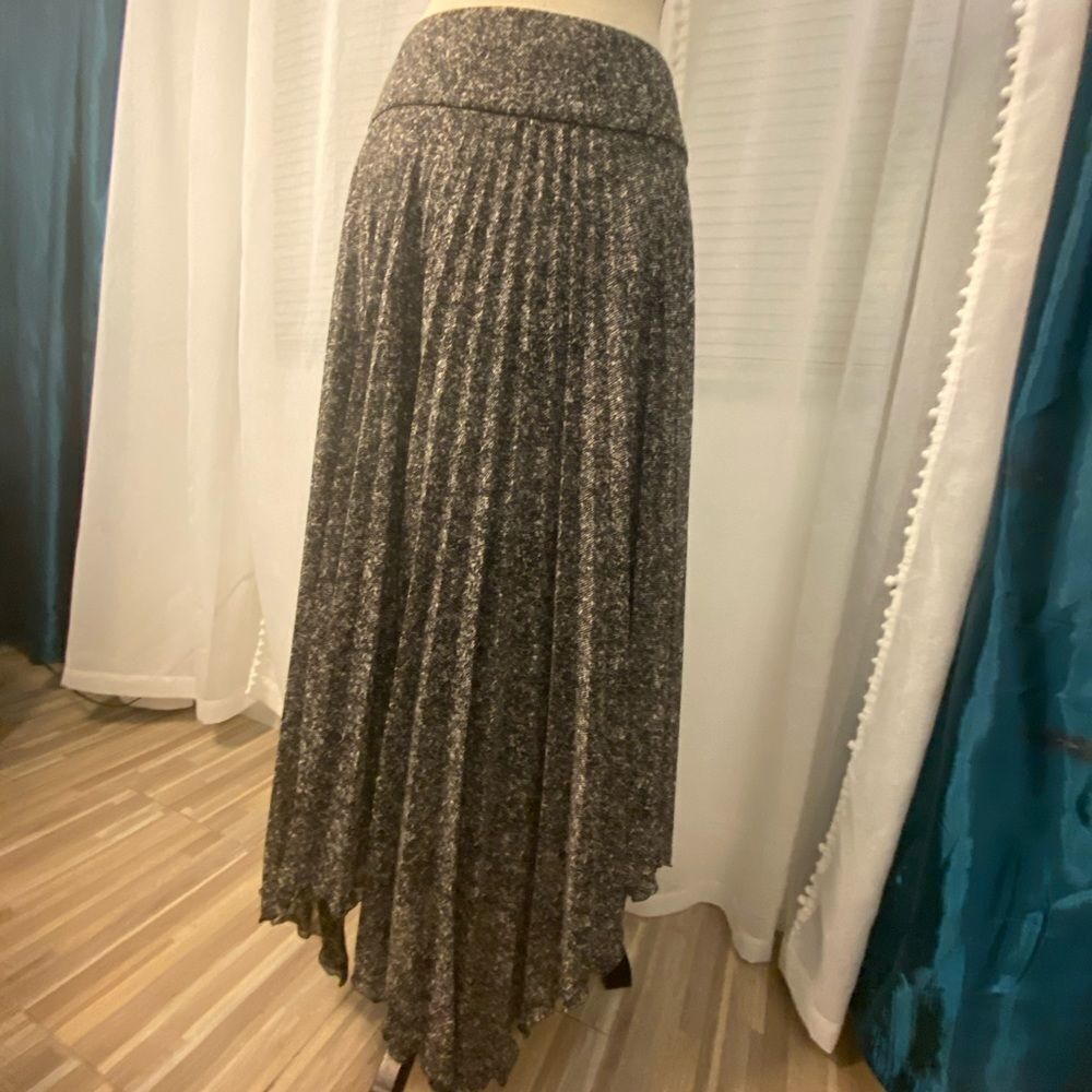 Escada skirt, size 36(4)